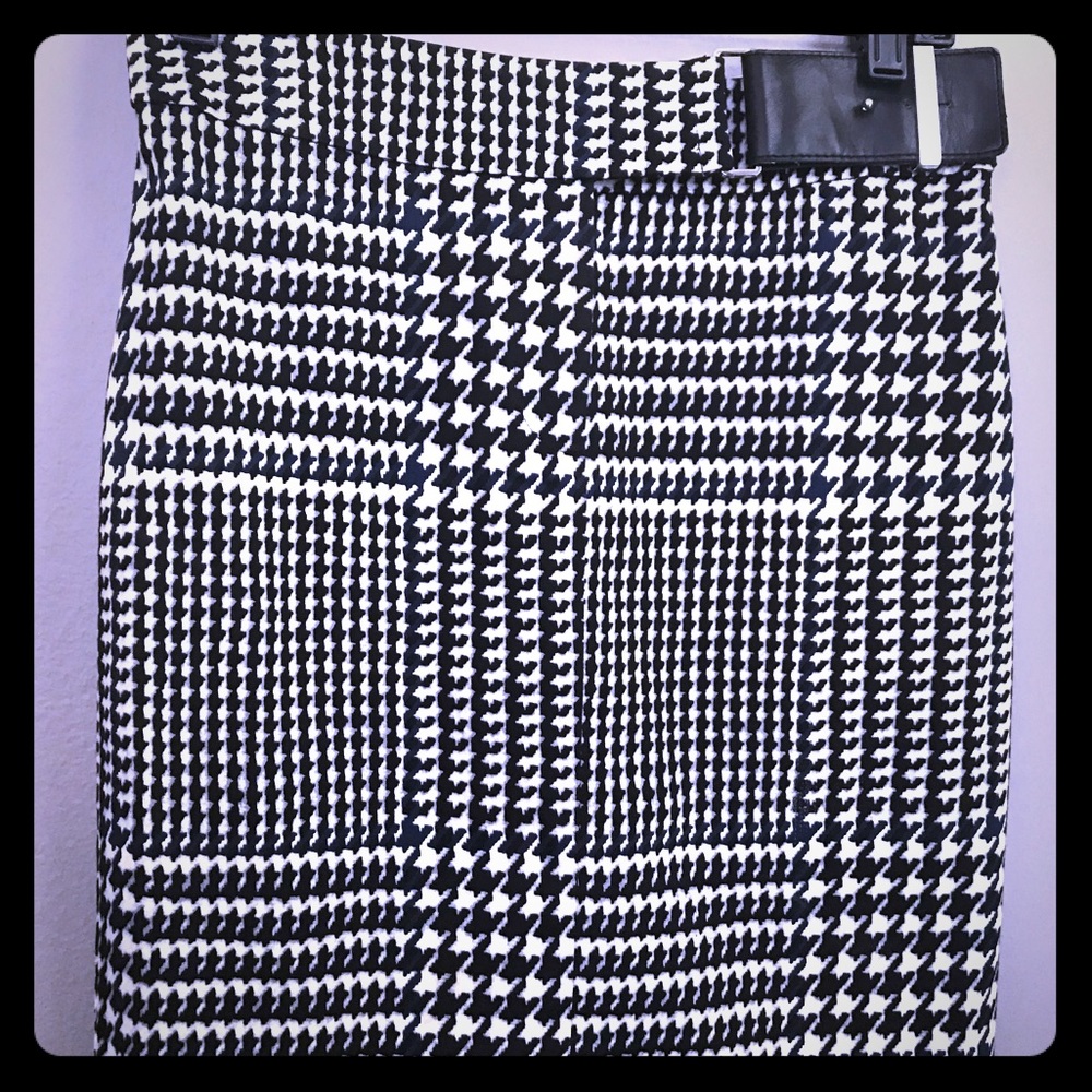 Michael Kors Womens Skirt Size 2.  Lightly worn.